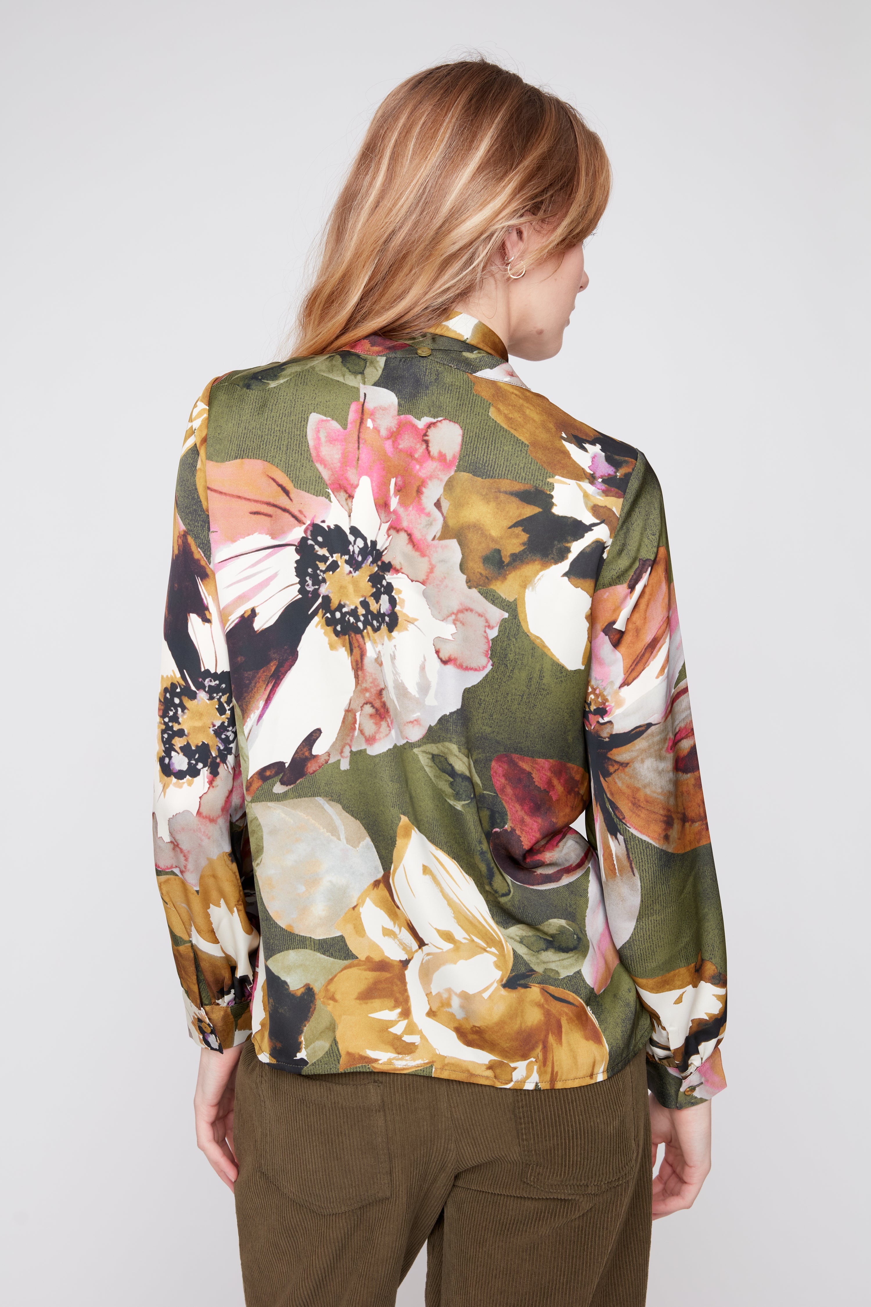 Chemisier en satin pivoines avec nœud amovible Olive